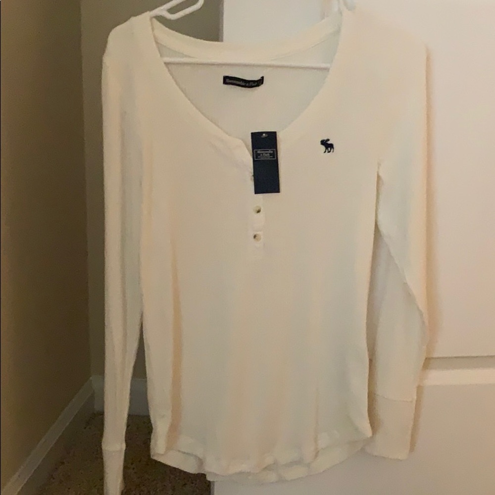 A&F Soft AF thermal, women’s Large- cream/NWT